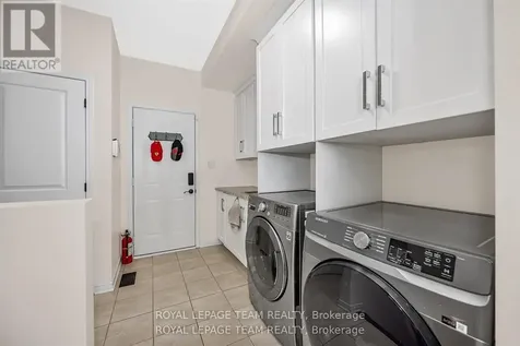 200 Kinloch Court Ottawa ON K2J 5S9