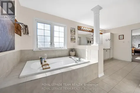 200 Kinloch Court Ottawa ON K2J 5S9
