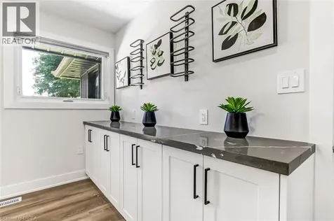 22 Kensington Avenue Brantford ON N3R 3N7