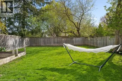 256 Bowman Street Waterloo ON N2J 1W5