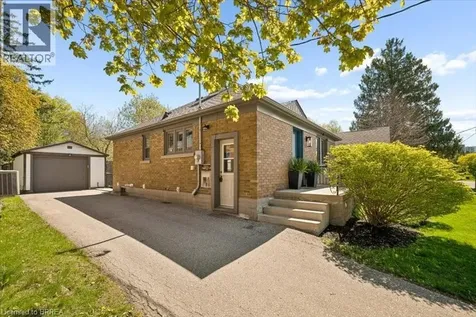 256 Bowman Street Waterloo ON N2J 1W5