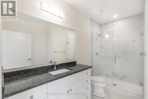1975 Fountain Grass Drive London South (south B) ON N6K 0M3