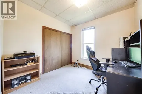 324 Parent Avenue Windsor ON N9A 2B8