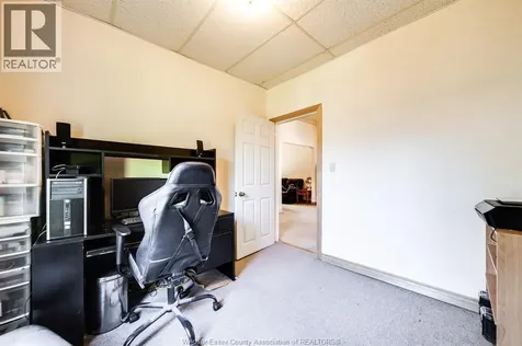 324 Parent Avenue Windsor ON N9A 2B8