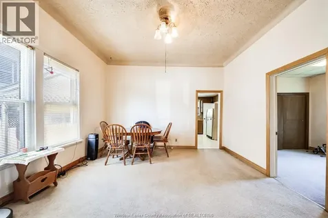 324 Parent Avenue Windsor ON N9A 2B8