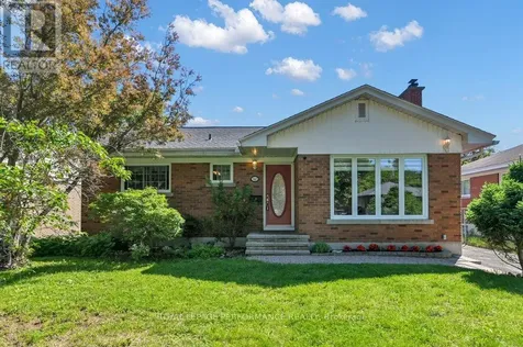943 Arkell Street Ottawa ON K2B 5R2