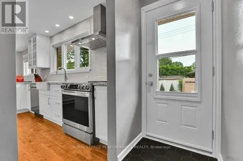 943 Arkell Street Ottawa ON K2B 5R2