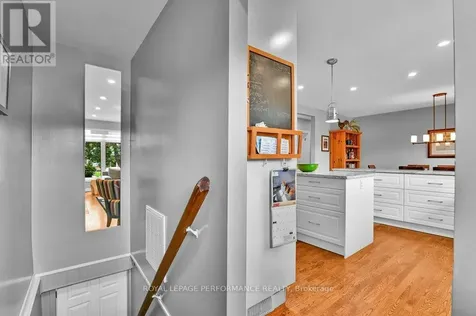 943 Arkell Street Ottawa ON K2B 5R2