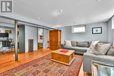 943 Arkell Street Ottawa ON K2B 5R2