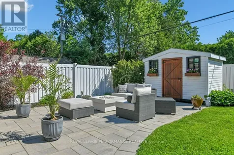 943 Arkell Street Ottawa ON K2B 5R2
