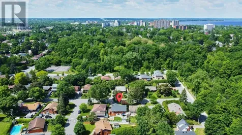 943 Arkell Street Ottawa ON K2B 5R2