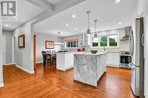 943 Arkell Street Ottawa ON K2B 5R2
