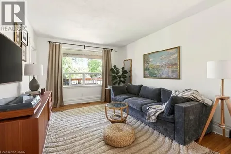 152 London Street South Hamilton ON L8K 2G7