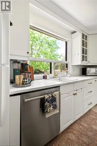 152 London Street South Hamilton ON L8K 2G7