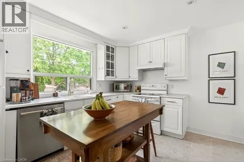 152 London Street South Hamilton ON L8K 2G7