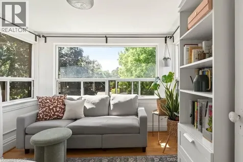 152 London Street South Hamilton ON L8K 2G7