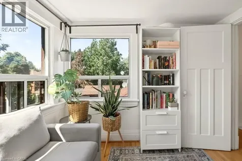 152 London Street South Hamilton ON L8K 2G7