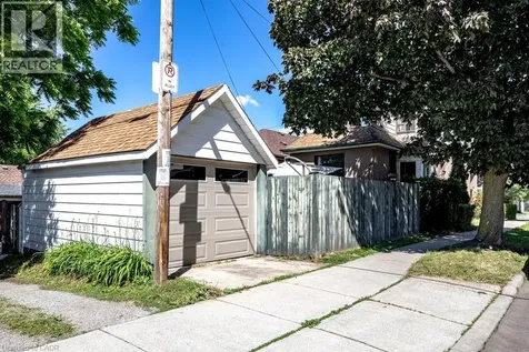 152 London Street South Hamilton ON L8K 2G7