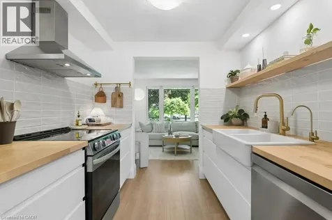279 Sandowne Drive Waterloo ON N2K 2C1