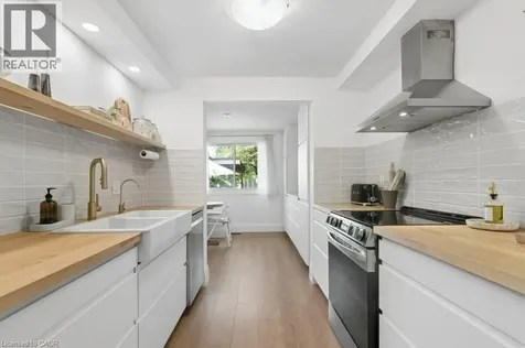 279 Sandowne Drive Waterloo ON N2K 2C1