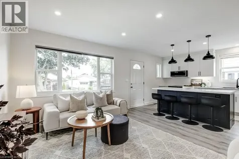 202 Erindale Avenue Hamilton ON L8K 4R7