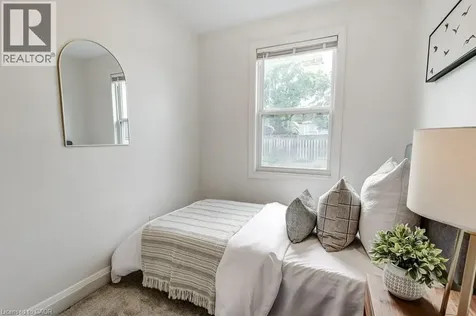 202 Erindale Avenue Hamilton ON L8K 4R7