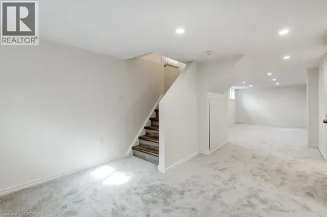 202 Erindale Avenue Hamilton ON L8K 4R7