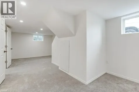 202 Erindale Avenue Hamilton ON L8K 4R7