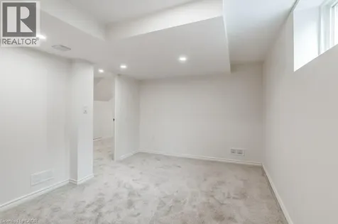 202 Erindale Avenue Hamilton ON L8K 4R7