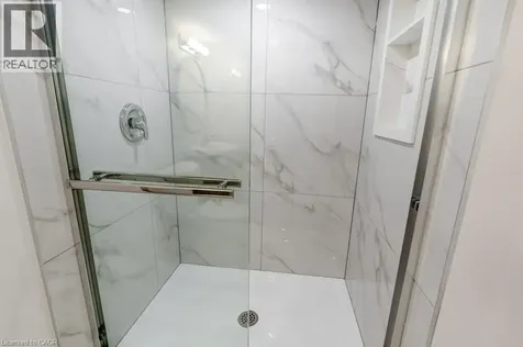 202 Erindale Avenue Hamilton ON L8K 4R7