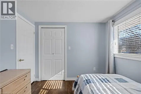 218 Arris Crescent Mitchell ON N0K 1N0