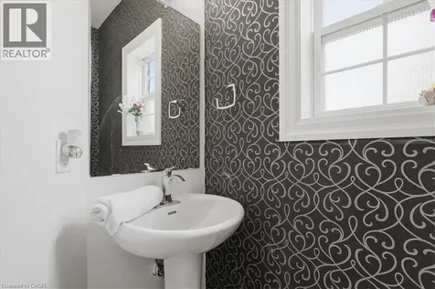 275 Falconridge Drive Kitchener ON N2K 0C5