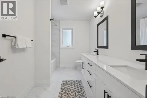 209 Jeffrey Place Kitchener ON N2C 0C2