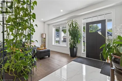 209 Jeffrey Place Kitchener ON N2C 0C2