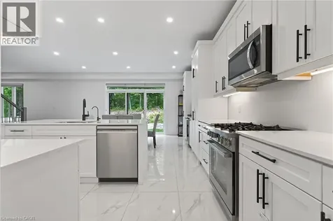 209 Jeffrey Place Kitchener ON N2C 0C2