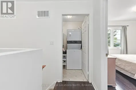 15 Sundial Court Collingwood ON L9Y 5E5