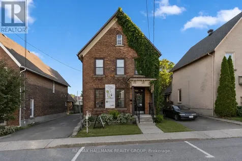 32 St. Andrew Street Brockville ON K6V 4X4