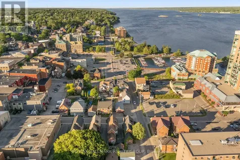 32 St. Andrew Street Brockville ON K6V 4X4