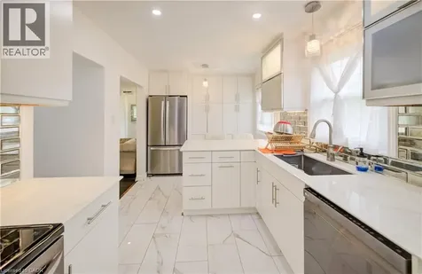 152 Clark Avenue Kitchener ON N2C 1Y5