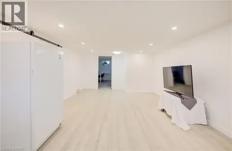 152 Clark Avenue Kitchener ON N2C 1Y5