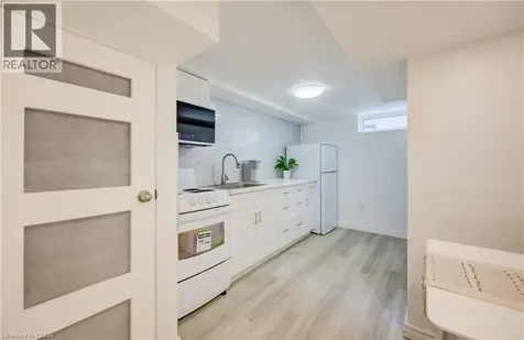 152 Clark Avenue Kitchener ON N2C 1Y5