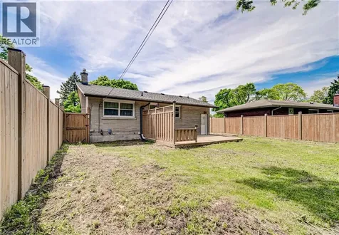 152 Clark Avenue Kitchener ON N2C 1Y5