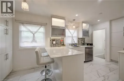 152 Clark Avenue Kitchener ON N2C 1Y5