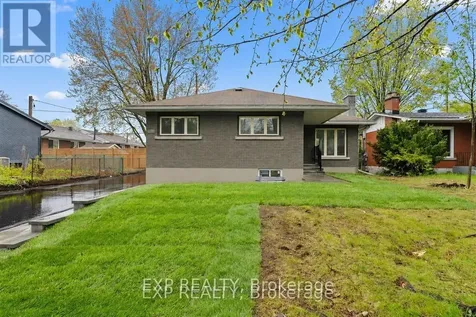 2393 Sheldon Avenue Ottawa ON K2C 1K4