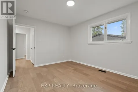 2393 Sheldon Avenue Ottawa ON K2C 1K4