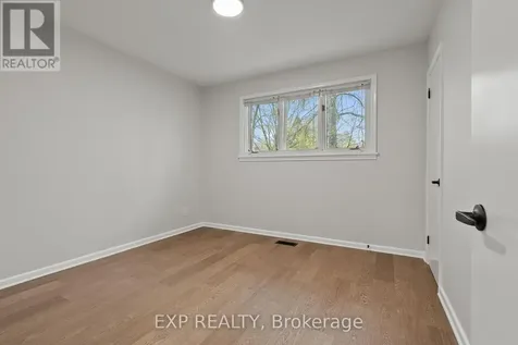 2393 Sheldon Avenue Ottawa ON K2C 1K4