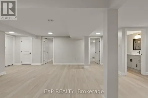 2393 Sheldon Avenue Ottawa ON K2C 1K4