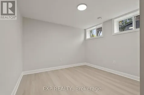 2393 Sheldon Avenue Ottawa ON K2C 1K4