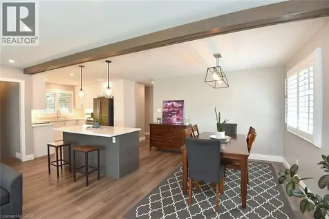 7 Monarch Court Dundas ON L9H 3W2