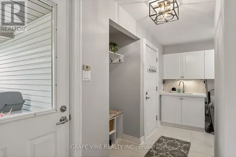 4 Carbery Drive Ottawa ON K2S 1E3